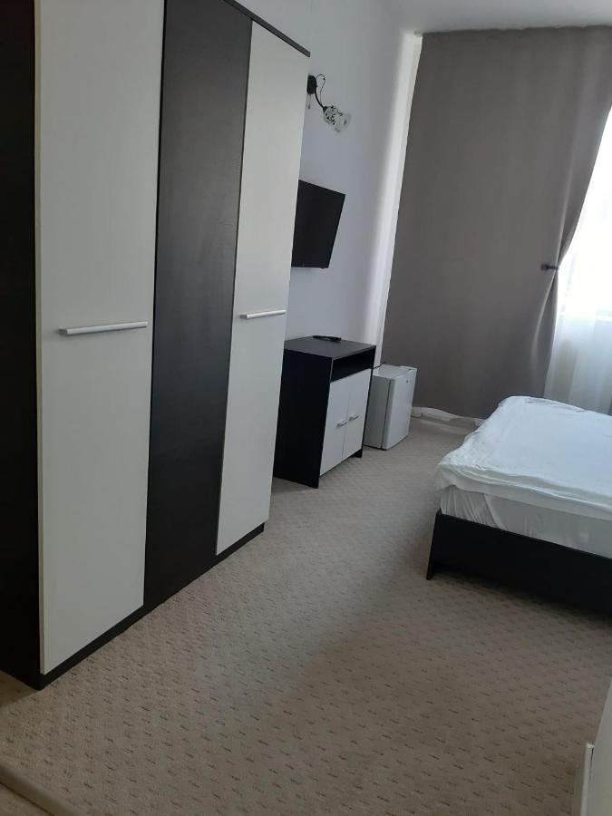 Casablanca Hostel Craiova Bagian luar foto