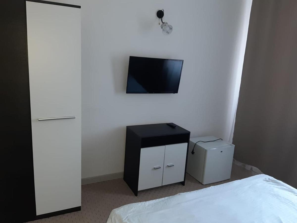 Casablanca Hostel Craiova Bagian luar foto